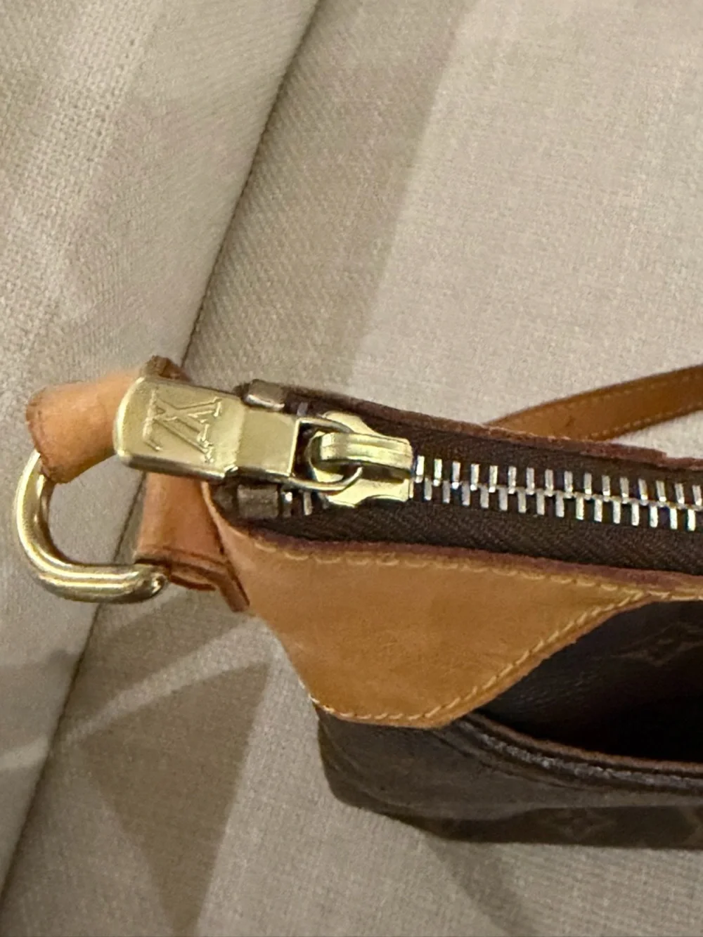 Louis Vuitton Odeon MM Brown Monogram Crossbody with Tan Leather Trim - Picture 13 of 16